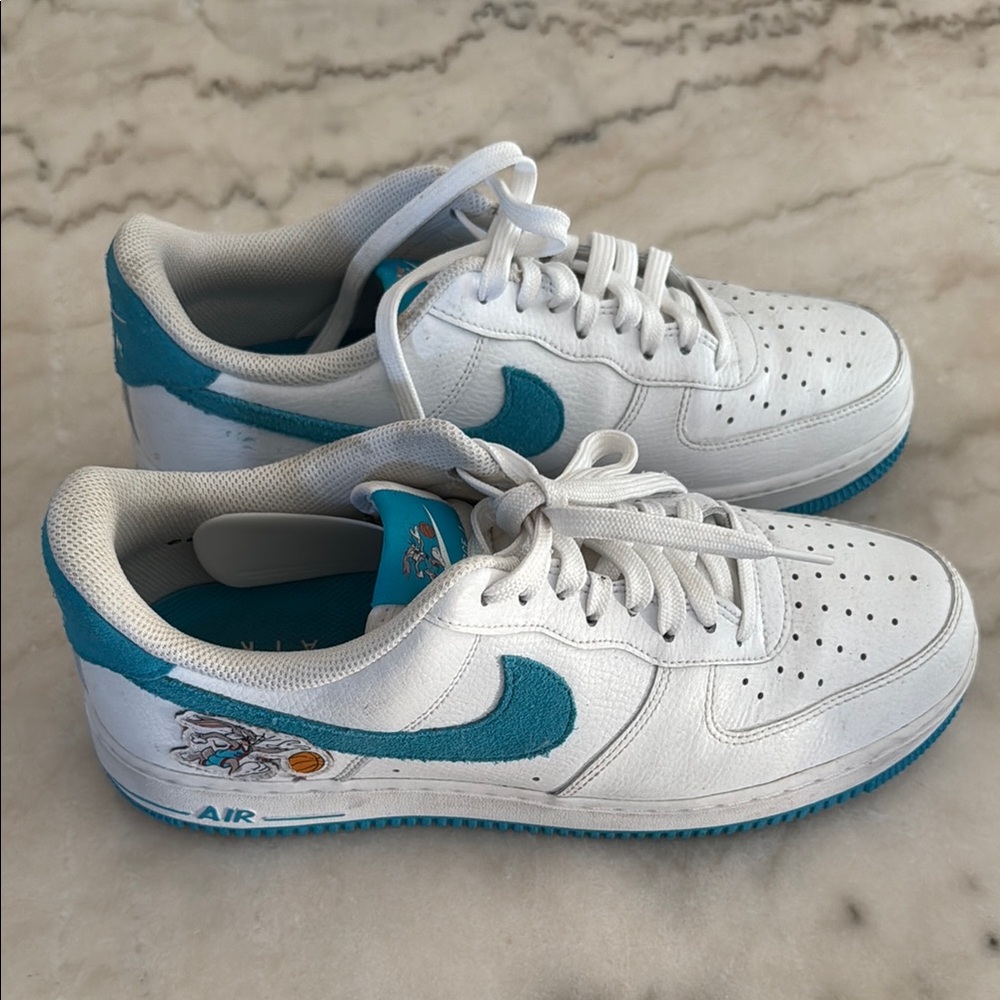 Nike White and Teal Sneakers